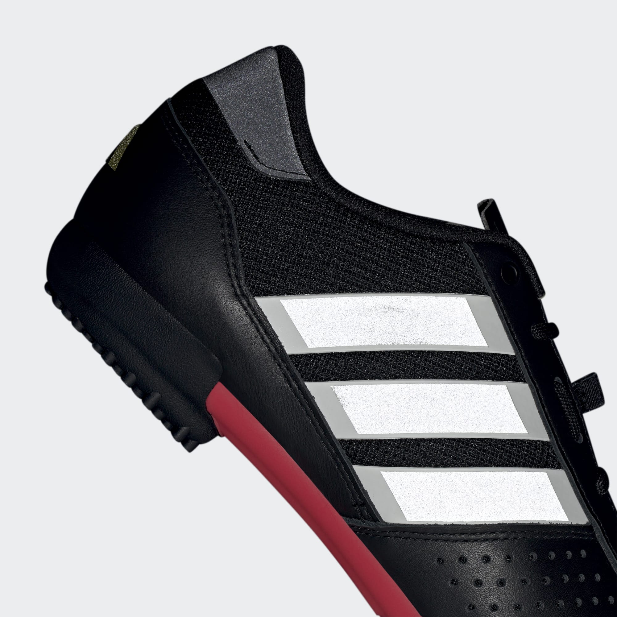 Adidas Heritage Tour shoes - Black