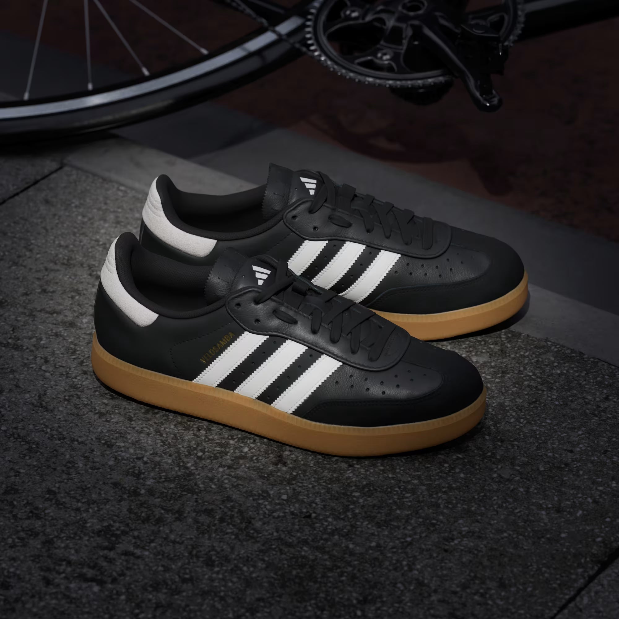 Adidas Velosamba Leather shoes - Black
