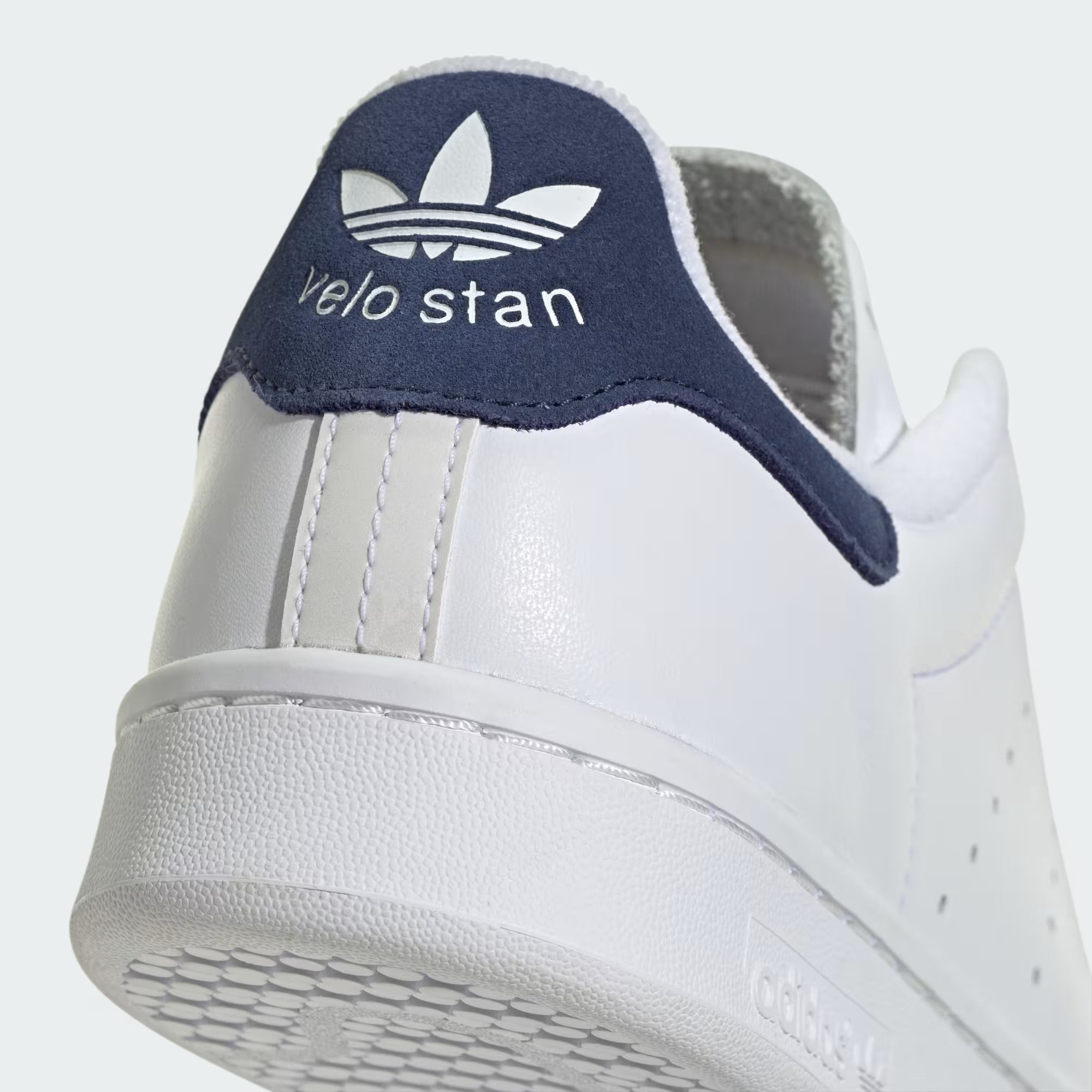 Adidas Velostan Smith Shoes - White blue