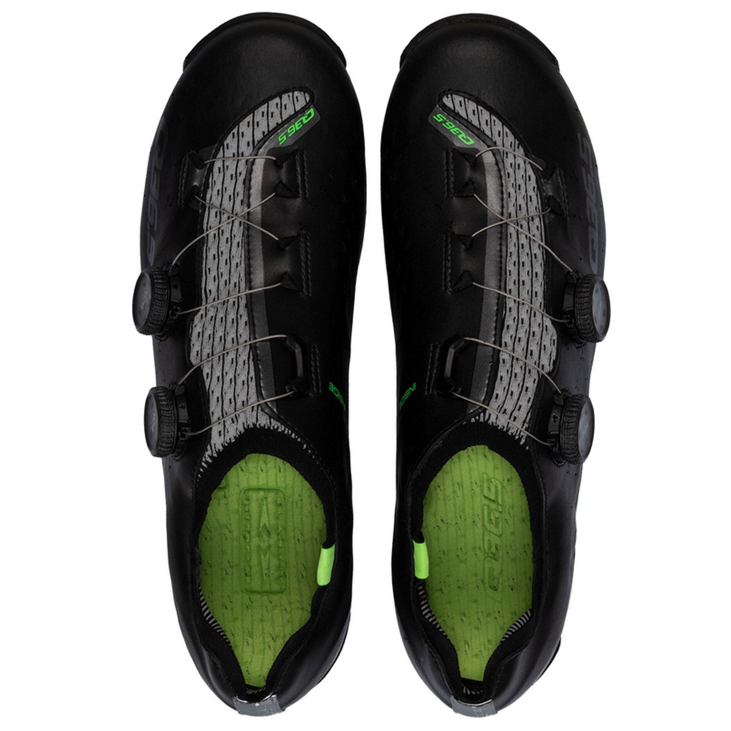 Q36.5 Unique Adventure shoes - Black